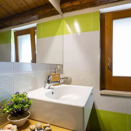 Casa Natia - Isulatravel Villa