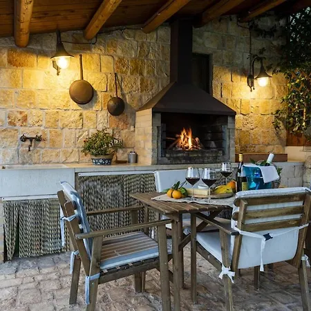 Villa Casa Natia - Isulatravel